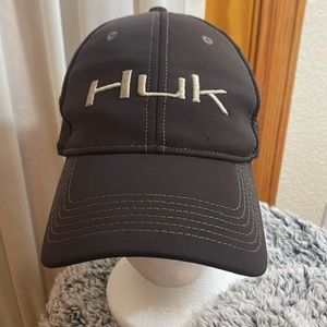 Huk Charcoal Performance Fishing Cap L/XL